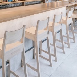 Silla alta de madera Iker