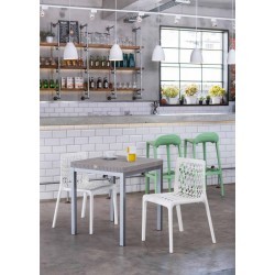 Mesa Oslo para exterior 65x65 en resina...